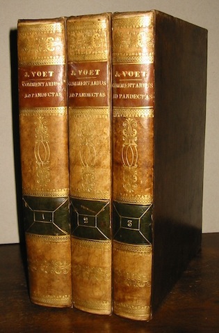 Jan Voet Commentarius ad Pandectas... Editio altera neapolitana... 1827-1833 Neapoli ex typographia Dominici Sangiacomo